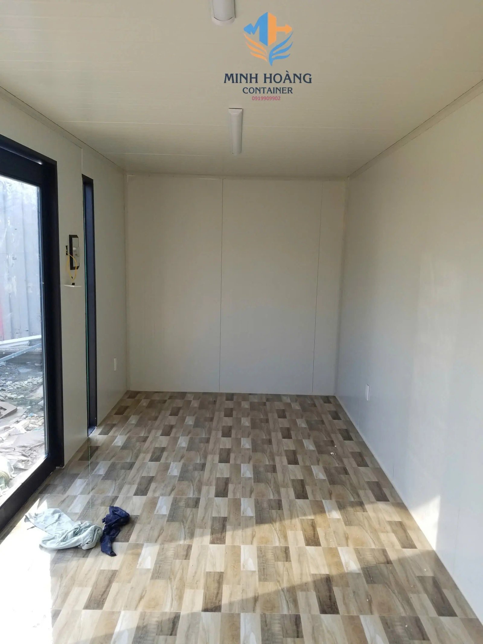 Container Văn Phòng 20 Feet Trắng Viền Đen: Hiện Đại, Đẳng Cấp & Tiện Nghi
